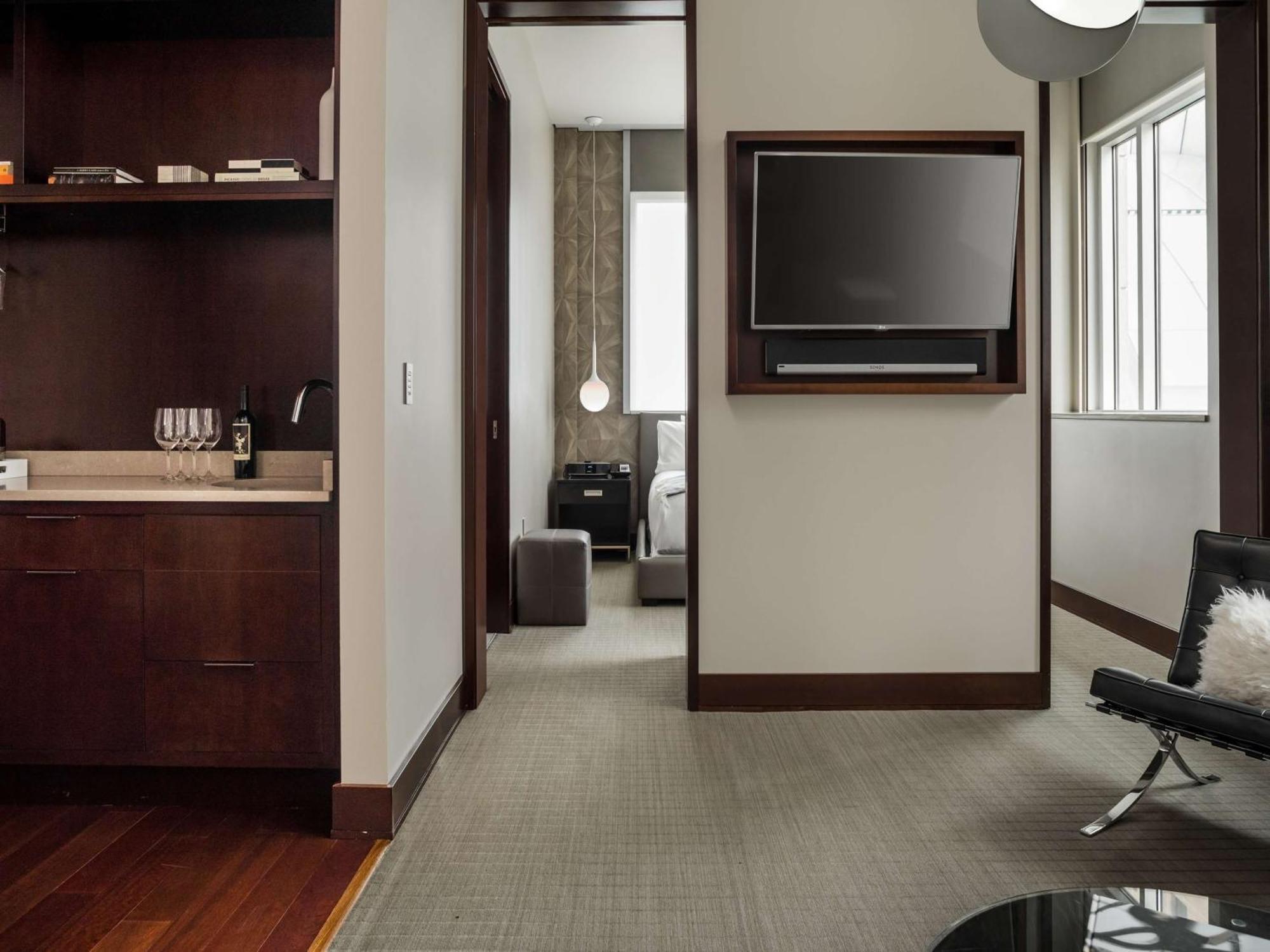 Conrad Indianapolis Hotell Exteriör bild